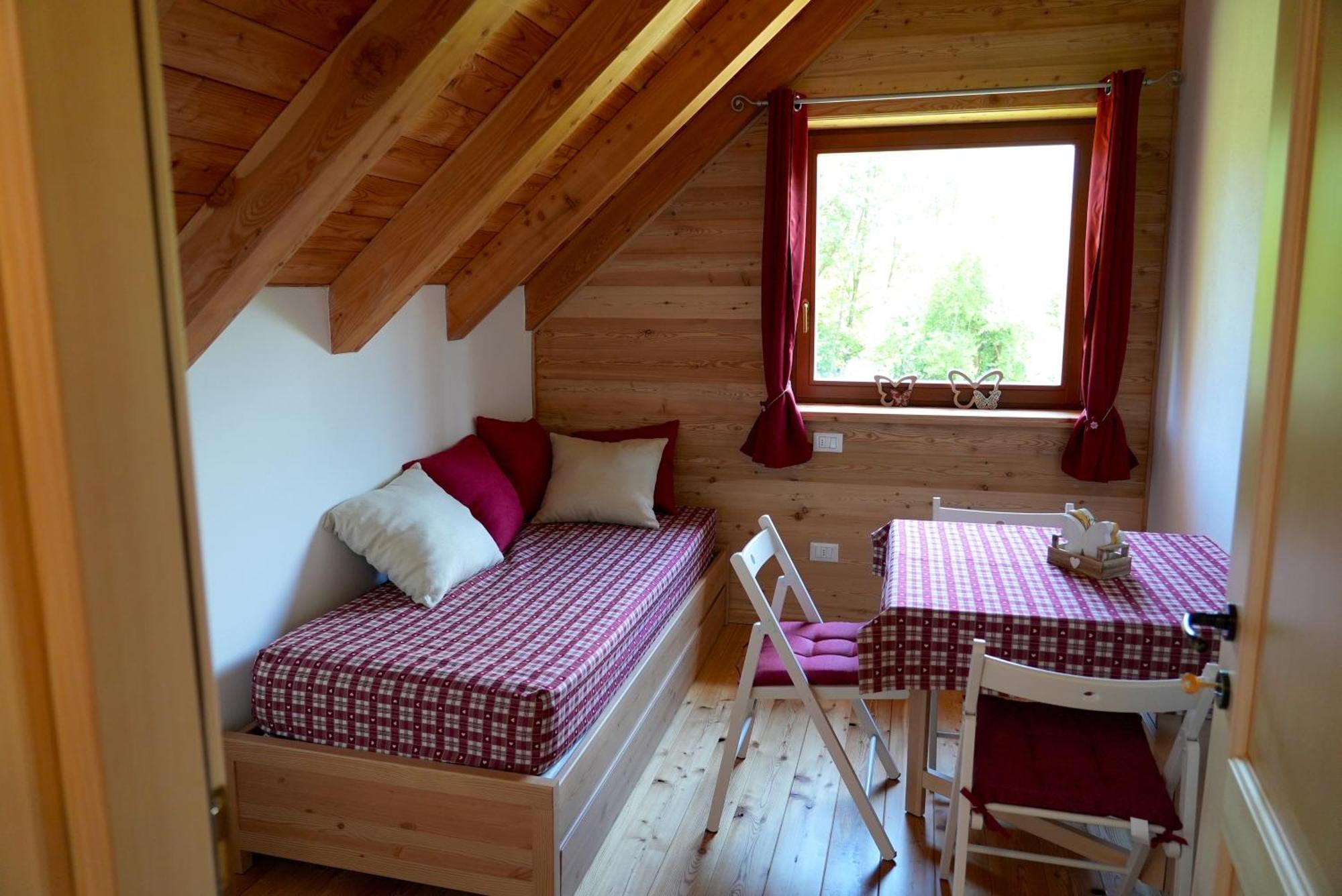 Chalet Navauce Raveo Esterno foto